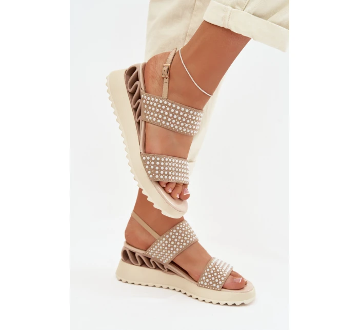 Model topánok na klinoch 225204 Krok v štýle