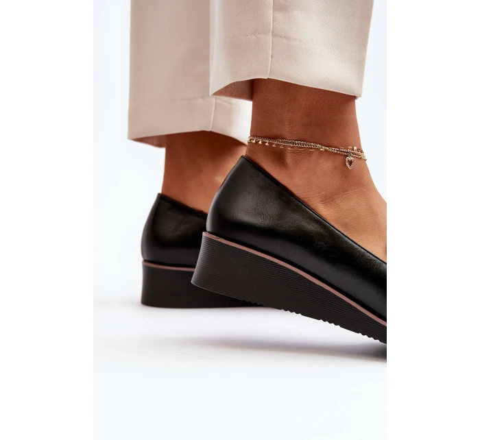Damskie Półbuty Na Koturnie Z Ozdobą Czarne Miliret