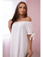 Šaty viazané na rukávy biele Šaty viazané na rukávy biele