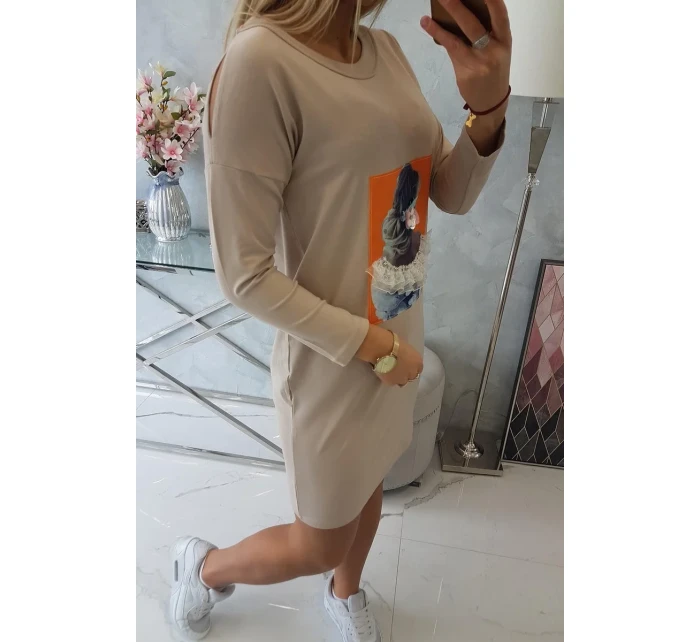 Šaty s 3D béžová model 18744124 - K-Fashion
