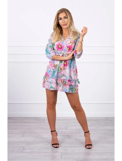 Kvetinové šaty s viazaním v páse vo fialovej farbe Kvetinové šaty s viazaním v páse vo fialovej farbe