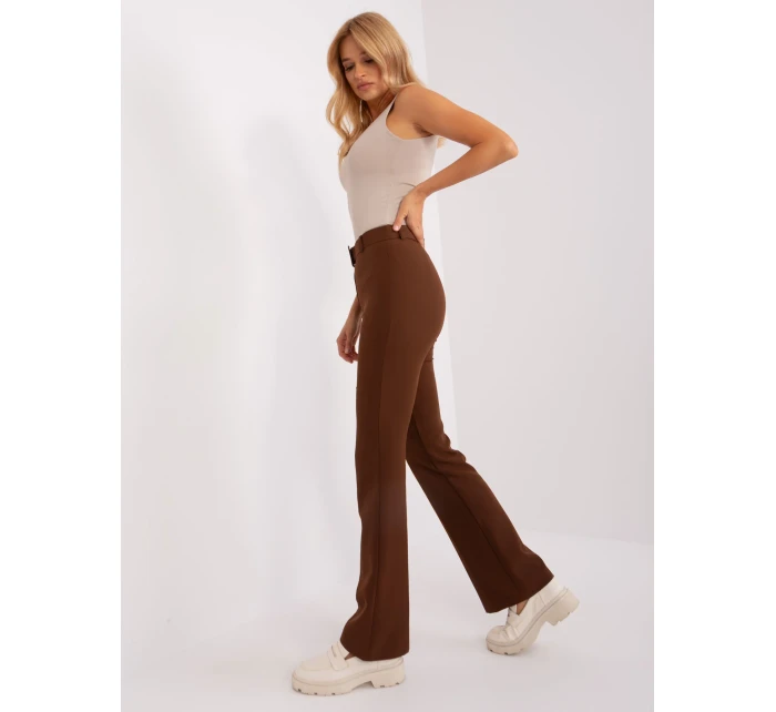 Súprava DHJ KMPL 5069.16X tmavo hnedá