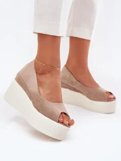 Model topánok na podpätku 215010 Krok v štýle