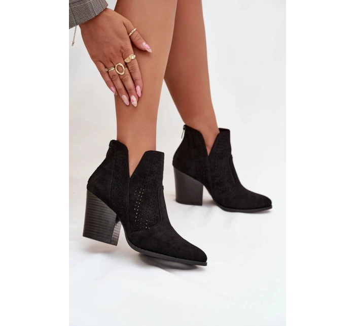 Topánky na podpätku model 218728 Krok vo veľkom štýle