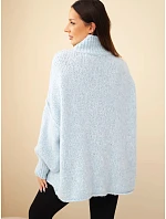 Dámský oversized model 22391394 s přídavkem vlny s rolákem a širokými rukávy modrý - K-Fashion