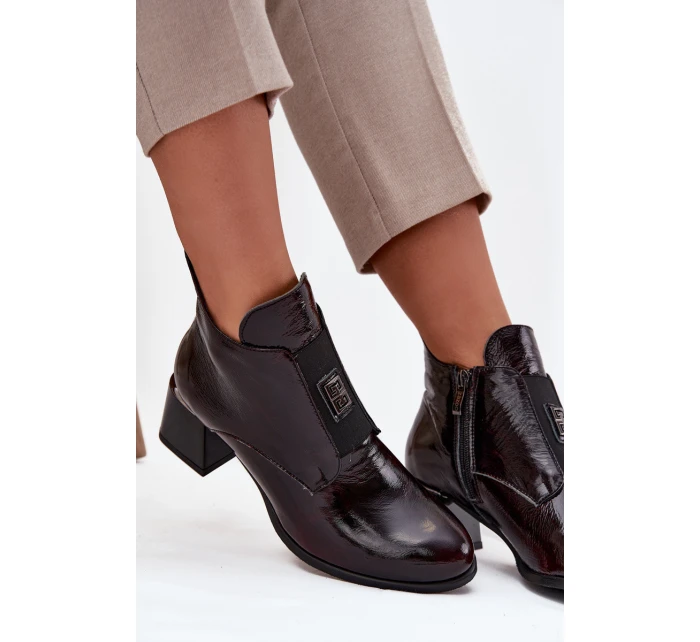 Skórzane Lakierowane Botki Na Klocku Z Ozdobnym Detalem Ocieplane Zazoo 60560 Bordowe
