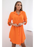 Šaty so zapínaním na gombíky a viazaním v páse oranžové