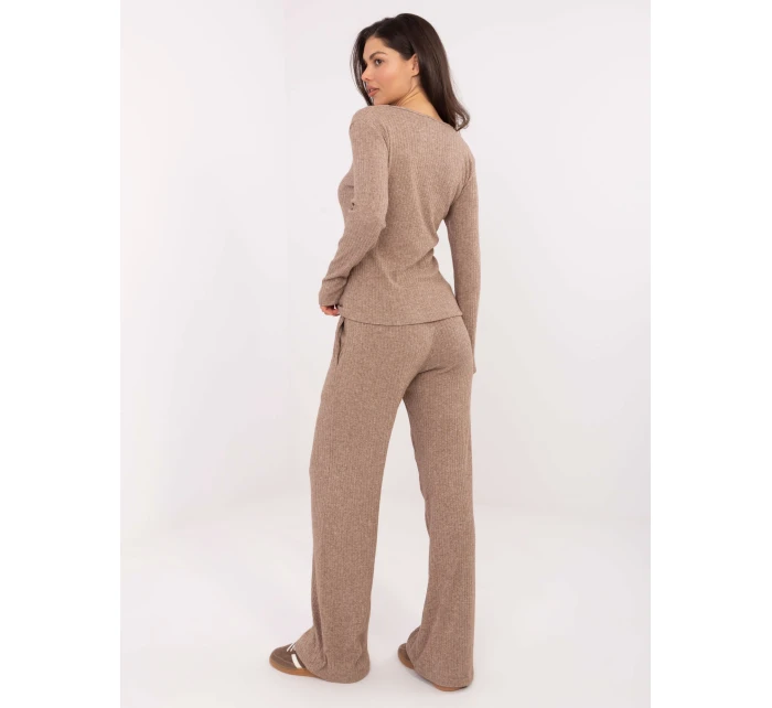 Sweter SM SW model 21771768 ciemny bezowy - FPrice Sweter SM SW model 21771768 ciemny bezowy - FPrice