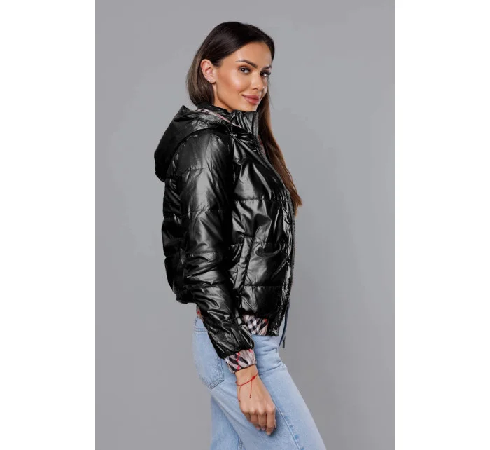 Krátka čierna dámska bunda s ozdobným lemovaním (B8030-1)