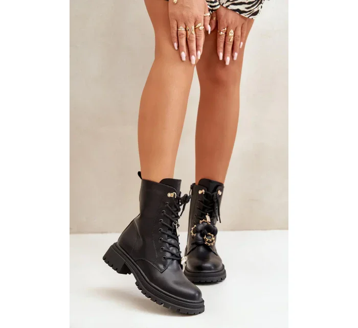 Členkové topánky z eko kože Workery Dámske s príveskami Čierne Rianael