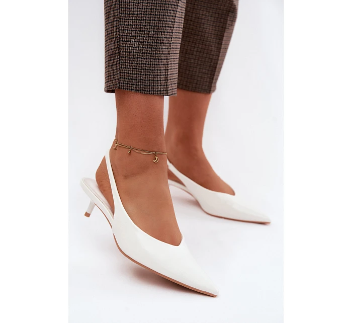 Lakované dámské sandály z umělé kůže na podpatku Bílé Averelle