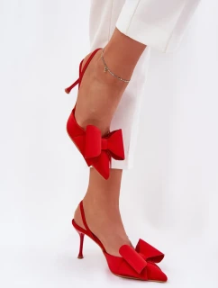 Lodičky s ihlovým podpätkom model 209422 Krok vo veľkom štýle