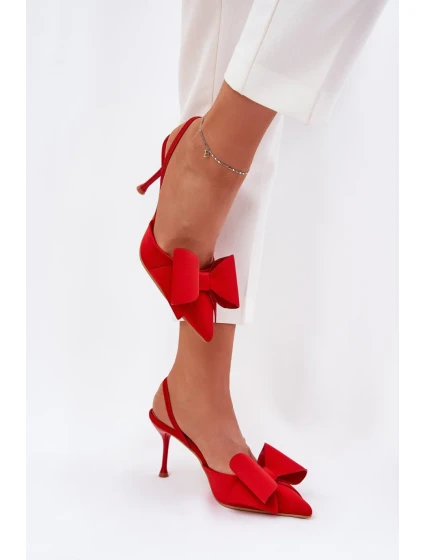 Lodičky s ihlovým podpätkom model 209422 Krok vo veľkom štýle