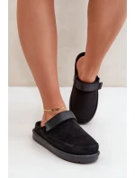 Zateplené dámské pantofle na platformě černé model 21680693 - Boto