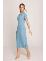 model 20966244 Tužkové šaty s rozparkem na boku nebesky modré - STYLOVE