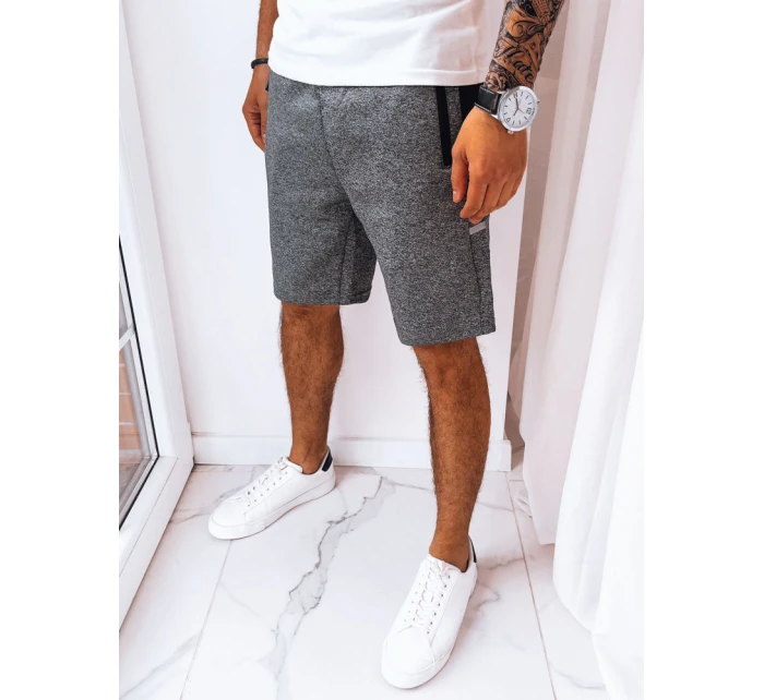 Pánské tmavě šedé teplákové šortky Dstreet model 21968893 - FashionStreet Pánské tmavě šedé teplákové šortky Dstreet model 21968893 - FashionStreet