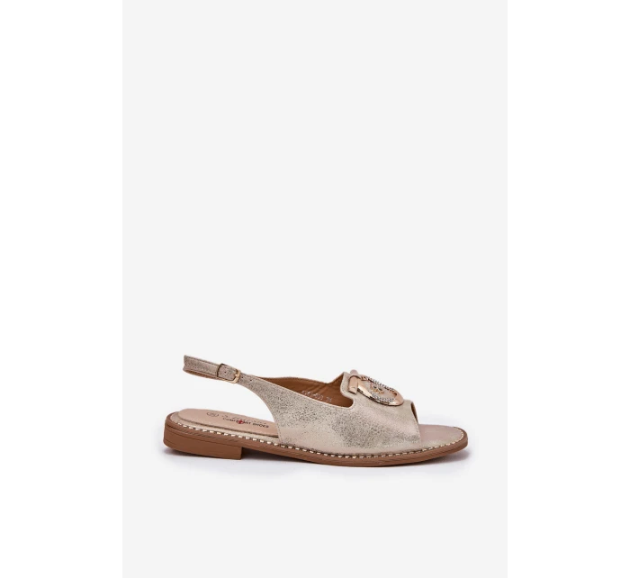 Elegantní Sandály S Dekorací Na Plochém Podpatku model 21698171 Zlaté - S.Barski