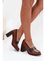 Półbuty Damskie Na Słupku Z Tłoczeniem I Złotym Detalem Beżowo-Brązowe Novella