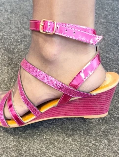 Nio Nio fuchsiové sandále pre ženy - Sweet Shoes