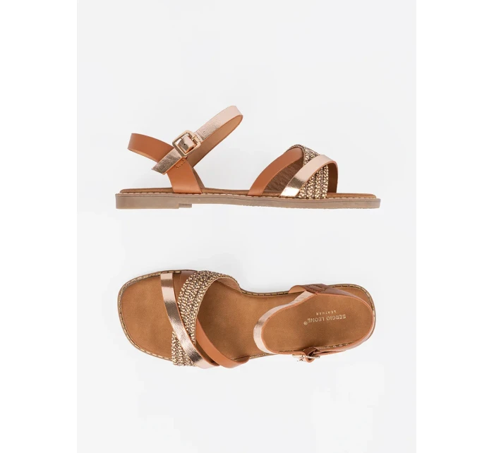 Klasické sandály hnědé dámské na plochém podpatku Klasické sandály hnědé dámské na plochém podpatku