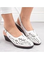 Dámské pohodlné celokožené ažurové sandály bílé T.Sokolski L26-27