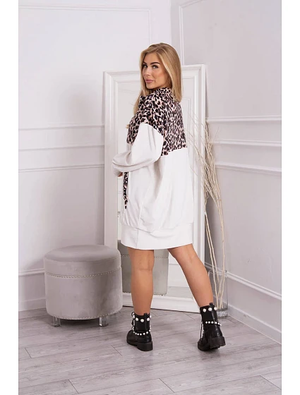 Velurové šaty s model 18749266 motivem ecru - K-Fashion