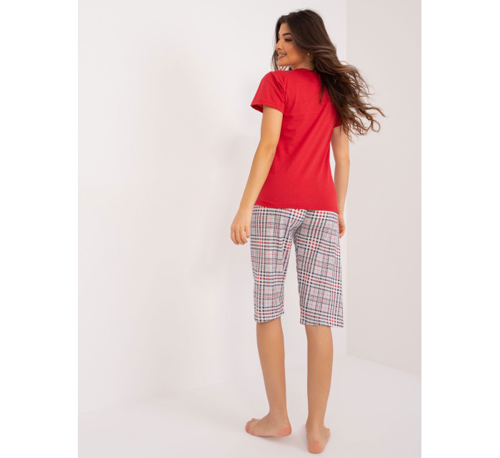 Červené dvojdielne pyžamo s 3/4 nohavicami