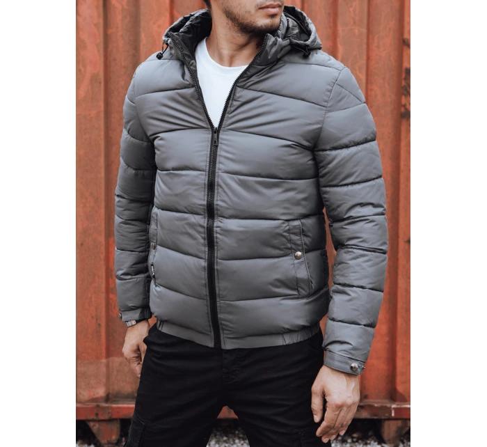 Pánská prošívaná zimní bunda s kapucí šedá Dstreet model 21980225 - FashionStreet Pánská prošívaná zimní bunda s kapucí šedá Dstreet model 21980225 - FashionStreet