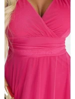 Dlouhé šaty s výstřihem, kosticemi a krátkými rukávy model 21955756 - numoco basic Dlouhé šaty s výstřihem, kosticemi a krátkými rukávy model 21955756 - numoco basic