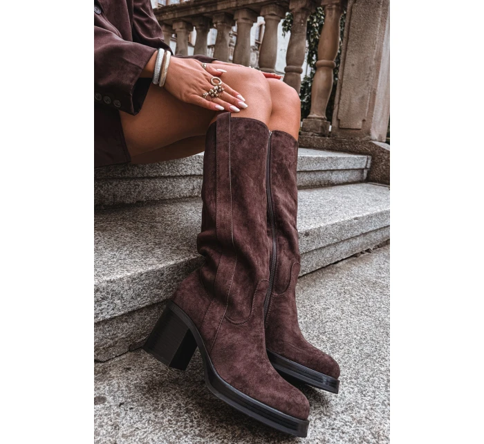 Dámské zimní kozačky na masivním podpatku čokoládové model 21715042 - Boto