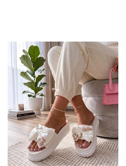 Žabky na platforme model 227266 Solea