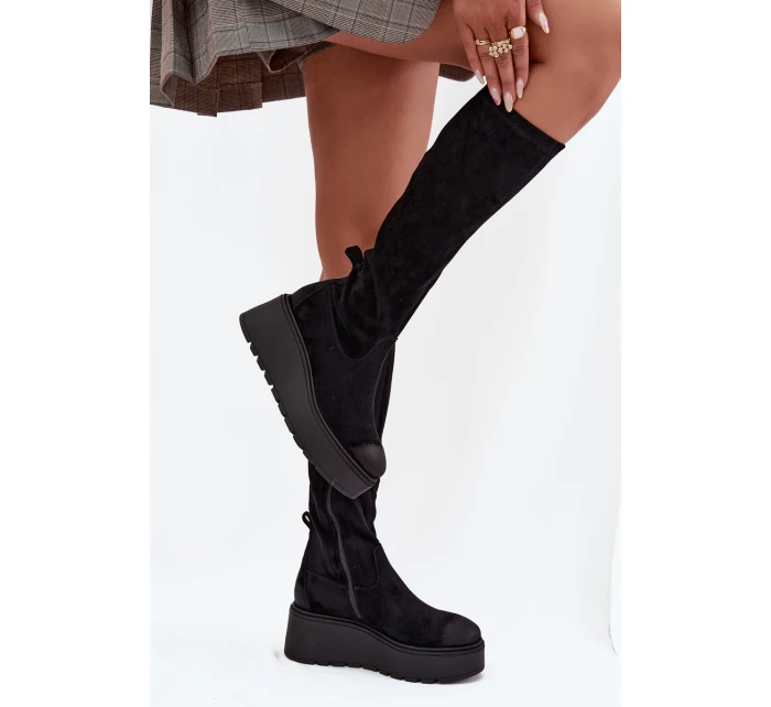 Dámské  Kolena Na Platformě A Klínu Černé model 21707958 - VINCEZA