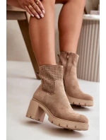 Dámské boty na podpatku se zipem eko semišové béžové model 21668056 - Boto