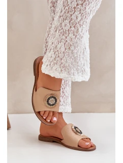 Kožené Pantofle S Dekorací Na Plochém Podpatku Béžové Lewski model 21682238 - Boto