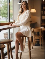 Dámský svetr ecru Dstreet model 21982782 - FashionStreet Dámský svetr ecru Dstreet model 21982782 - FashionStreet