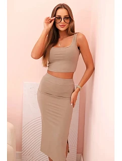 Dámsky top a vrúbkovaná sukňa s kapucňou