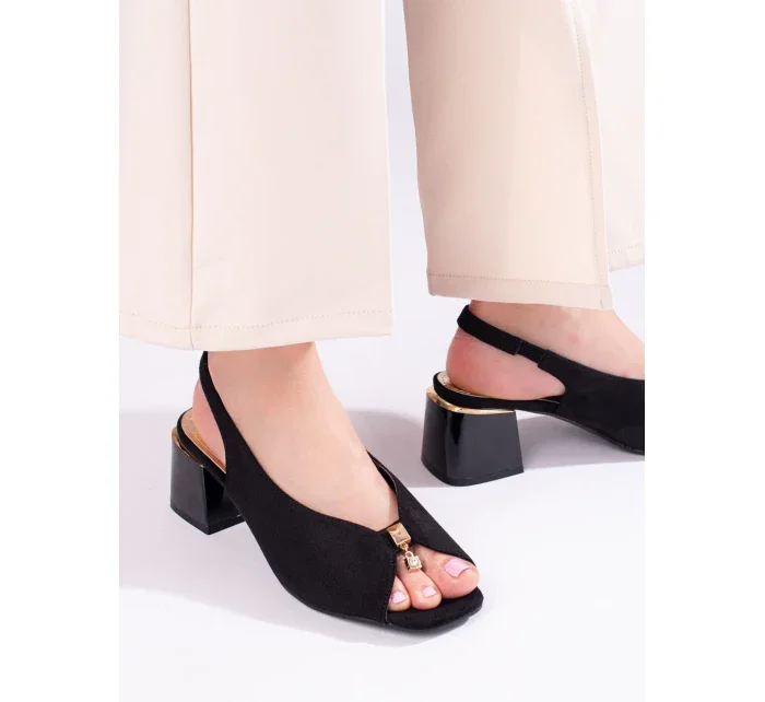 Výborné dámské černé sandály na širokém podpatku Výborné dámské černé sandály na širokém podpatku