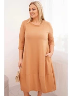 Dámská bavlněná šaty Plus Size s ohrnutým rukávem a kapsami camelová Dámská bavlněná šaty Plus Size s ohrnutým rukávem a kapsami camelová