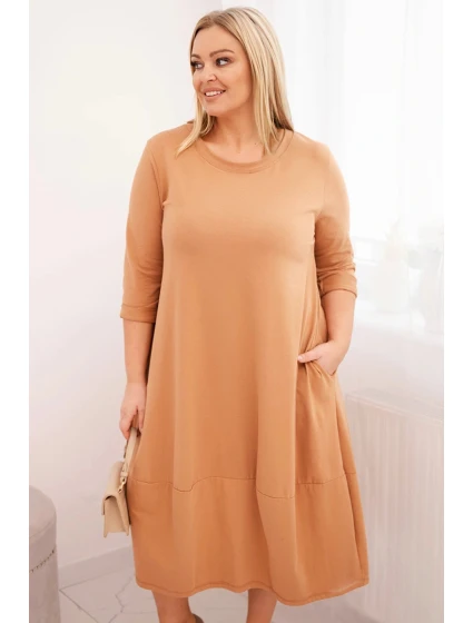 Dámská bavlněná šaty Plus Size s ohrnutým rukávem a kapsami camelová Dámská bavlněná šaty Plus Size s ohrnutým rukávem a kapsami camelová