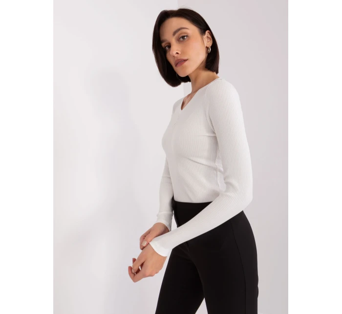 Bluzka RV BZ model 19040759 ecru - FPrice Bluzka RV BZ model 19040759 ecru - FPrice