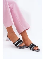 Vzorované Ploché Dámské Pantofle Černé model 21689579 - Boto Vzorované Ploché Dámské Pantofle Černé model 21689579 - Boto