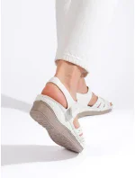 Designové sandály bílé dámské platforma Designové sandály bílé dámské platforma