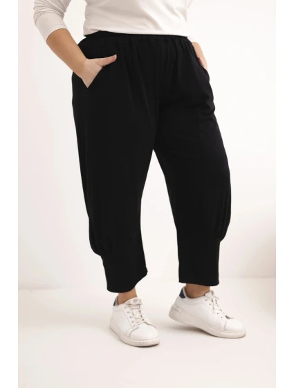 Dámske plus veľkosť nohavice s nízkym sedom a elastickým pásom čierna