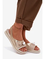 Kožené dámské sandály s ozdobou D&A GR61-5932 Zlaté