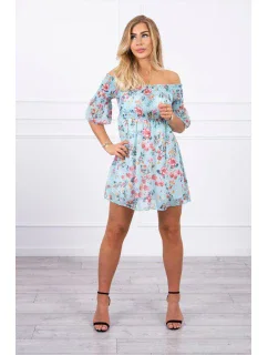 Španielske šaty s kvetinovým motívom v mätovej farbe