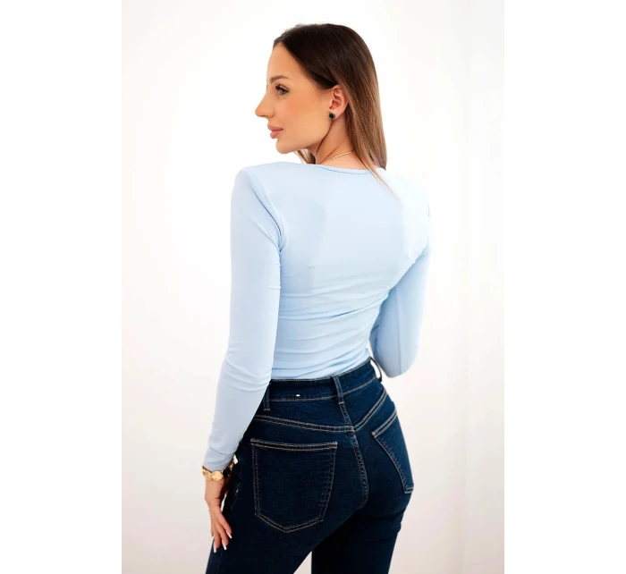 Dámska blúzka s výstrihom do V a dlhými rukávmi modrá