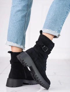 Štýlové dámske čierne členkové topánky s plochým podpätkom