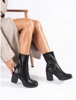 Designové dámské černé kotníčkové boty na širokém podpatku Designové dámské černé kotníčkové boty na širokém podpatku