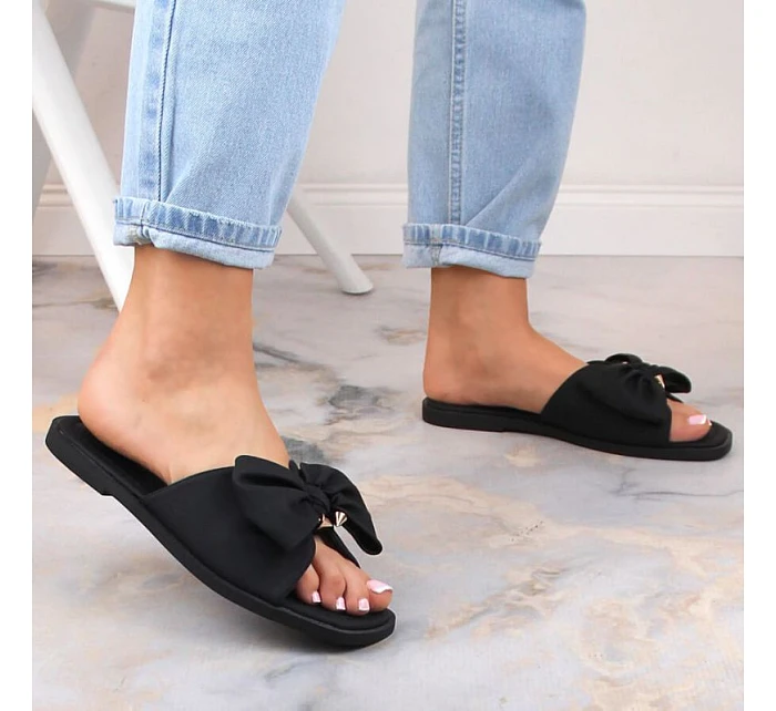 Dámské ploché žabky s mašlí černé eVento model 22096558