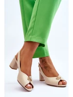 Módní kožené sandály na podpatku béžové model 21613308 - EVENTO Módní kožené sandály na podpatku béžové model 21613308 - EVENTO